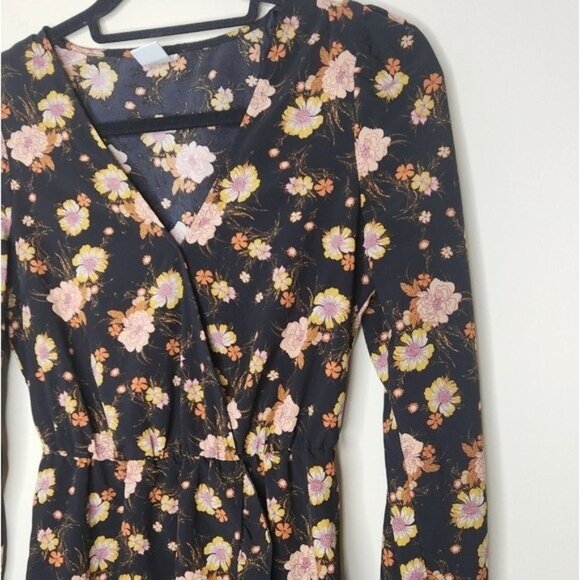 Abound long sleeve Floral Wrap  boho ruffle Dress size  XS - Picture 2 of 6